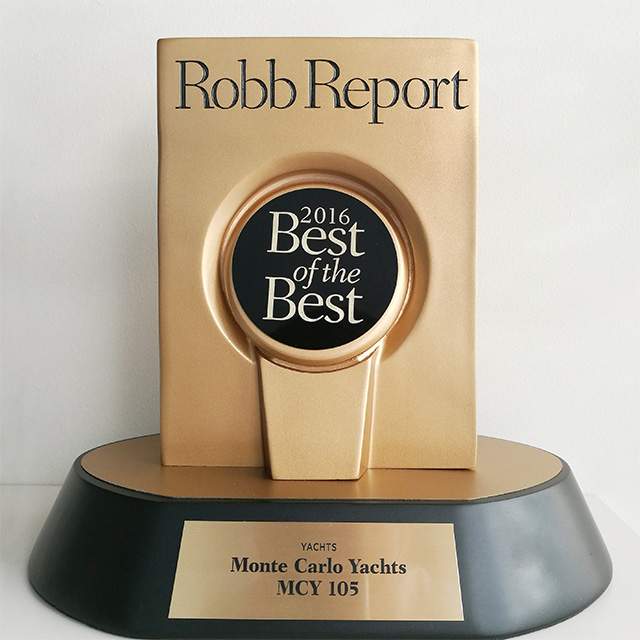 Il MCY 105 Conquista il pubblico americano e riceve il premio “Best of the best” 2016 di Robb Report.